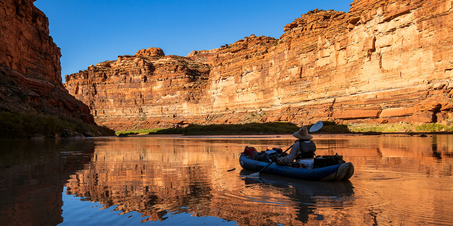 Stillwater Canyon The Green River in Canyonlands // ADVENTR.co