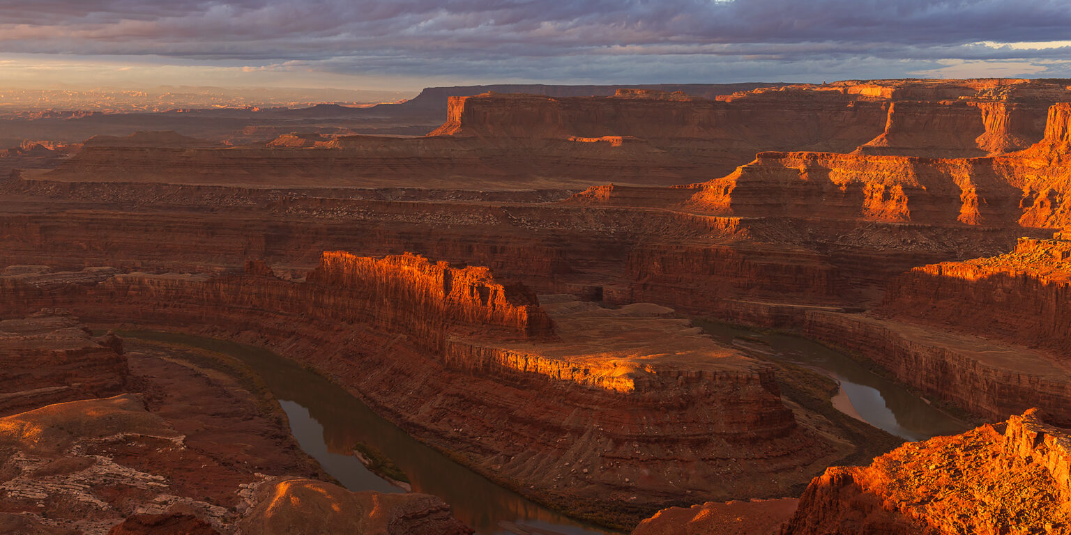 The Rim Trails at Dead Horse Point State Park // ADVENTR.co