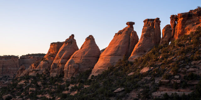 Upper Monument Canyon to Independence Monument