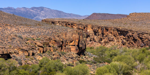 The Enepitsi Trail in Santa Clara Canyon
