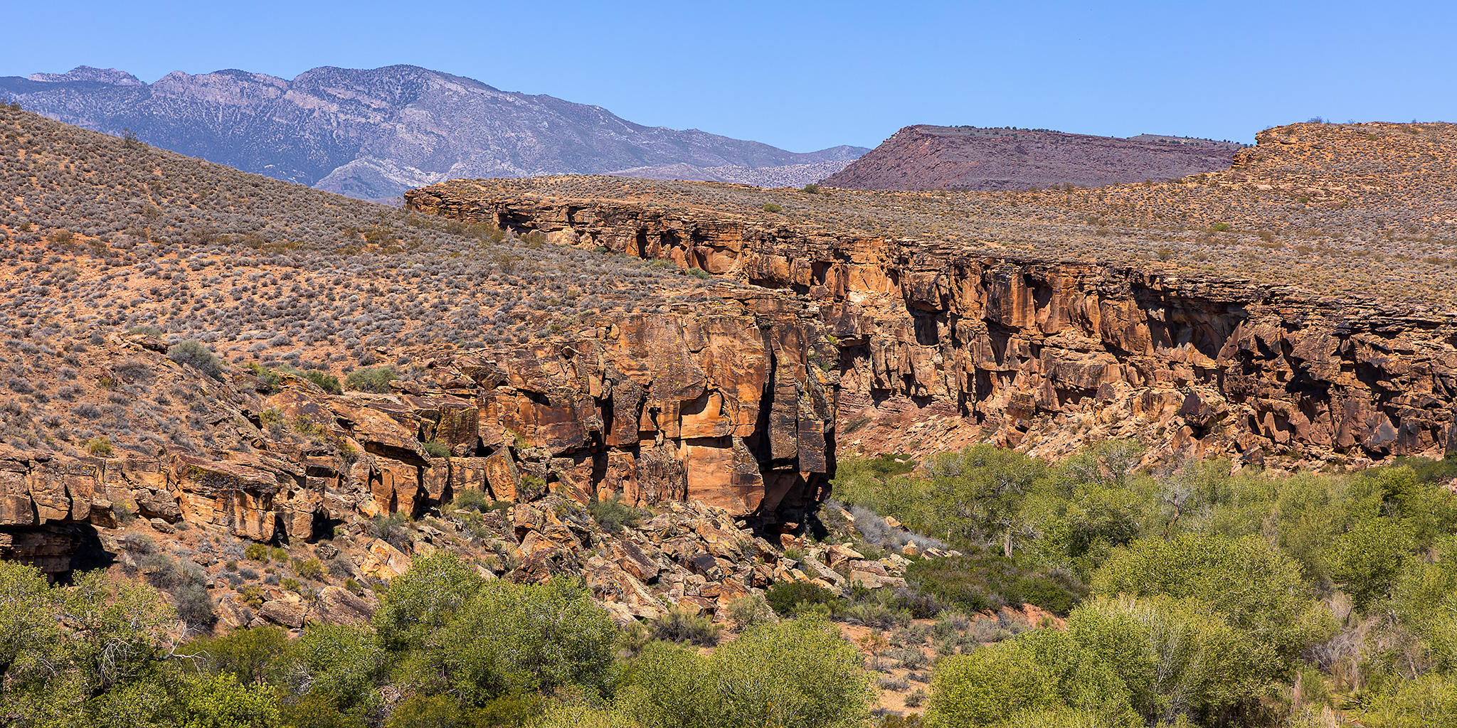 The Enepitsi Trail in Santa Clara Canyon