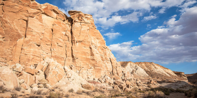 Ferry Swale to Wiregrass Canyon and the White Rocks